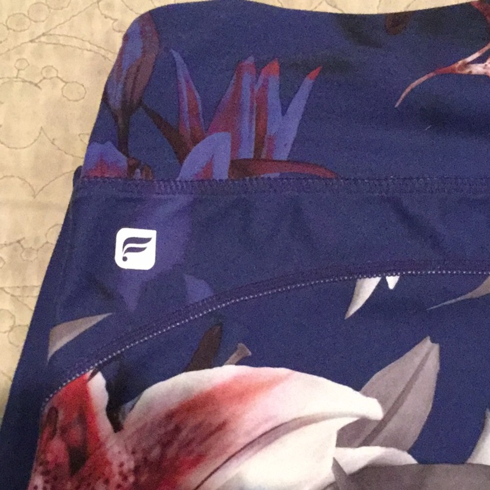 Fabletics - Picture 3 of 3